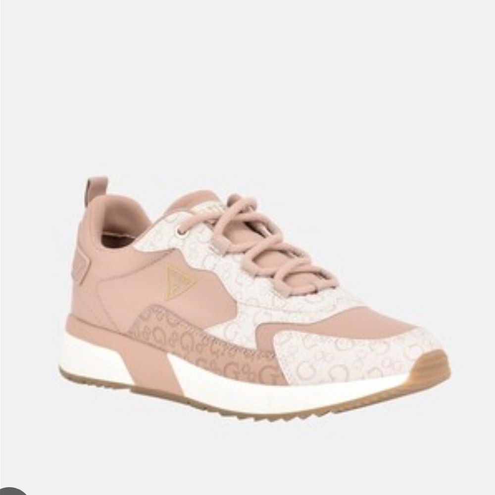 GUESS Sneakers ‼️ NWT